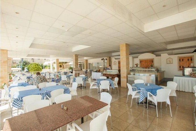 Imagen general del Hotel Crown Resorts Elamaris. Foto 8