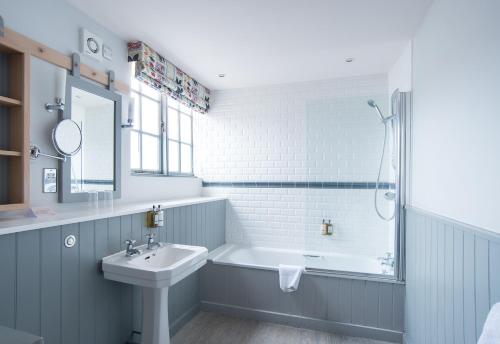 Imagen de la habitación del Hotel Crown, Reydon. Foto 8