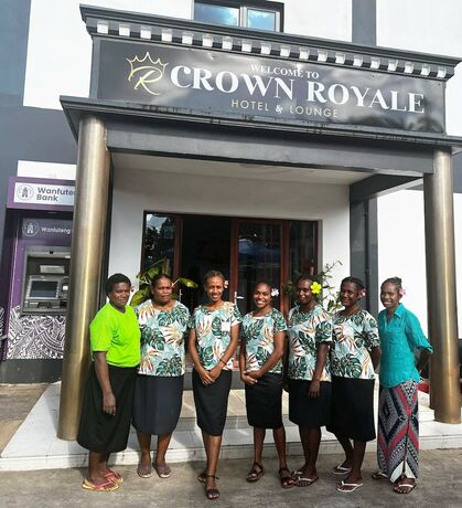 Imagen general del Hotel Crown Royale and Lounge. Foto 2