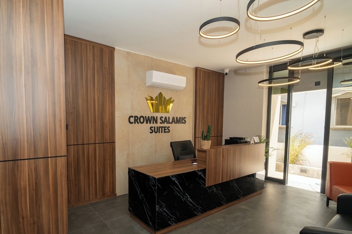 Imagen de los interiores del Hotel Crown Salamis Suites. Foto 13