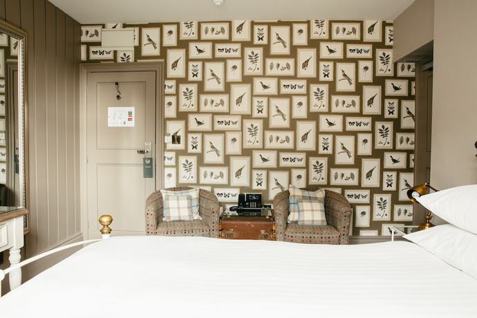 Imagen de la habitación del Hotel Crown Stamford. Foto 11