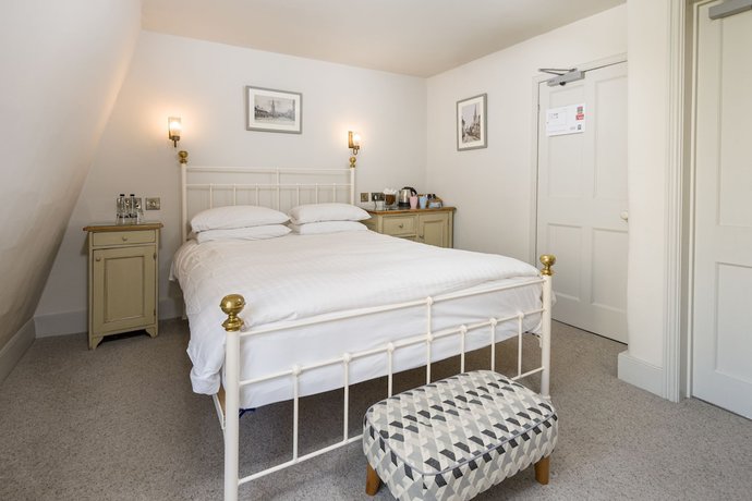 Imagen de la habitación del Hotel Crown Stamford. Foto 13