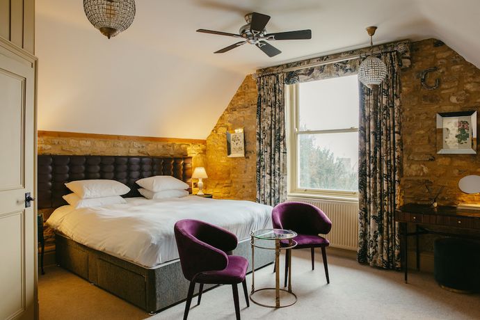 Imagen de la habitación del Hotel Crown Stamford. Foto 14