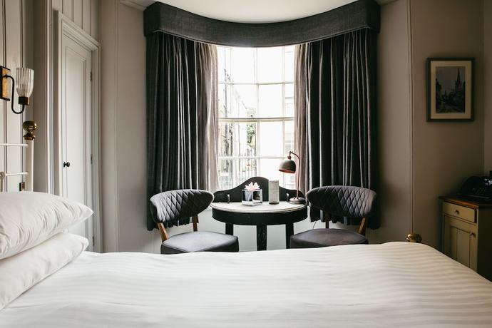 Imagen de la habitación del Hotel Crown Stamford. Foto 17