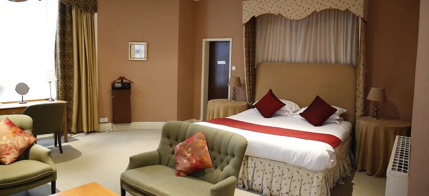 Imagen de la habitación del Hotel Crown Stone. Foto 10