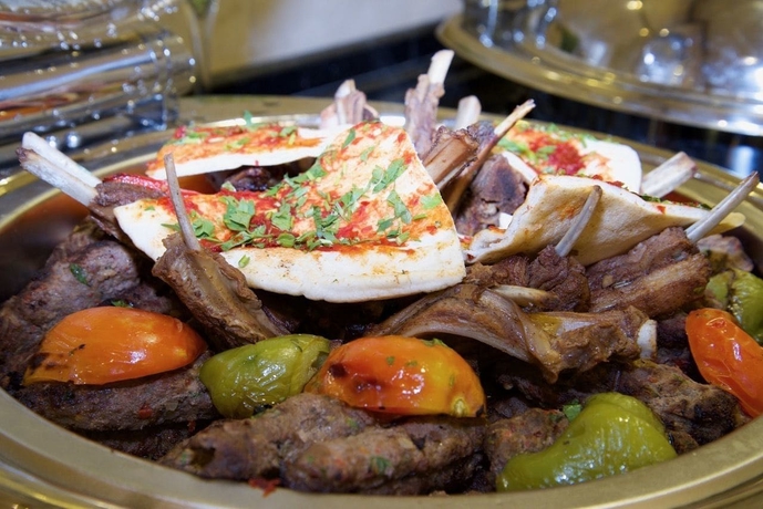 Imagen del bar/restaurante del Hotel Crown Town. Foto 9