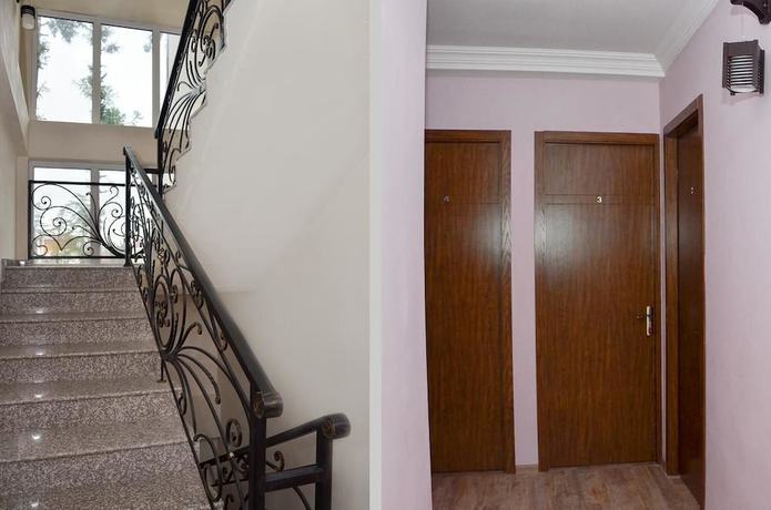 Imagen de los interiores del Hotel Crown, Ureki. Foto 12