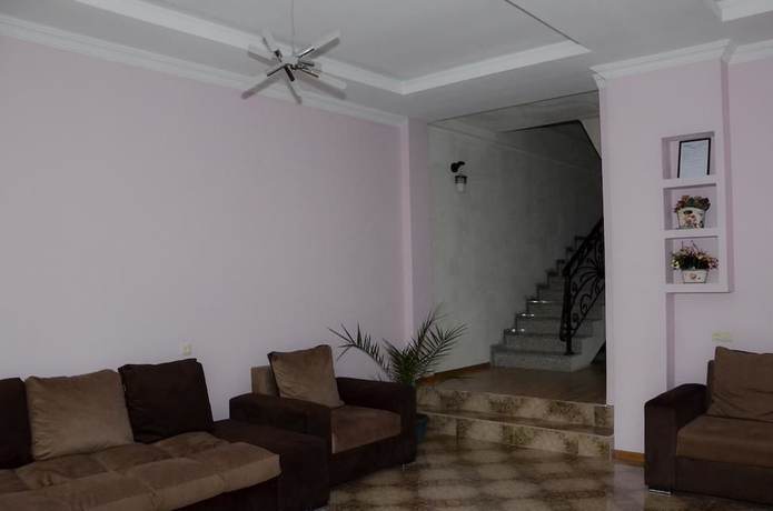 Imagen de los interiores del Hotel Crown, Ureki. Foto 13