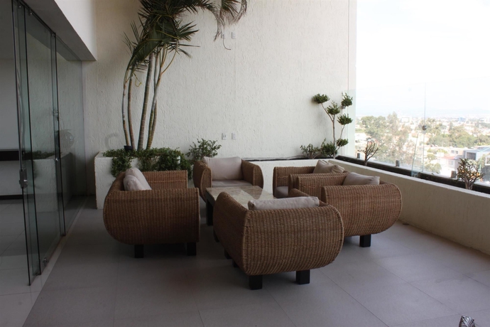 Imagen general del Hotel Crown Victoria. Foto 3