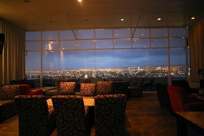 Imagen de los interiores del Hotel Crown Victoria. Foto 15