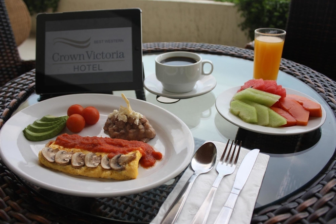 Imagen del bar/restaurante del Hotel Crown Victoria. Foto 9