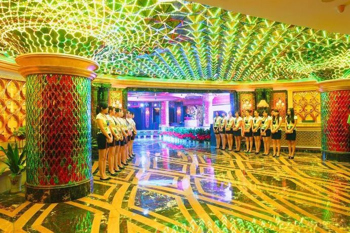 Imagen general del Hotel Crown, Wuhan. Foto 1