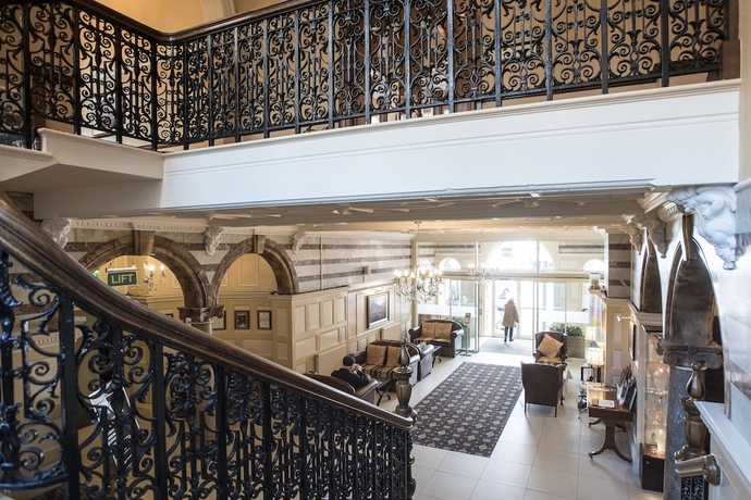 Imagen de los interiores del Hotel Crown and Mitre. Foto 14