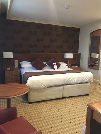 Imagen de la habitación del Hotel Crown and Mitre. Foto 11