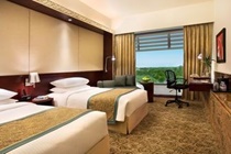 Imagen general del Hotel Crowne Plaza Ahmedabad City Centre, An Ihg. Foto 10