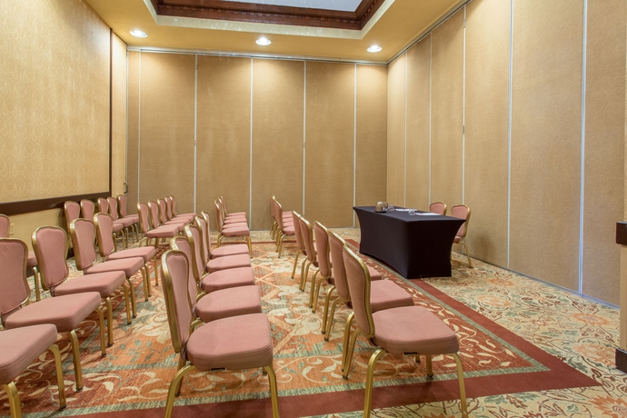 Imagen de los interiores del Hotel Crowne Plaza Albuquerque, An Ihg. Foto 11