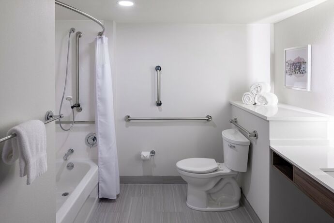 Imagen de la habitación del Hotel Crowne Plaza Atlanta Ne - Norcross. Foto 23