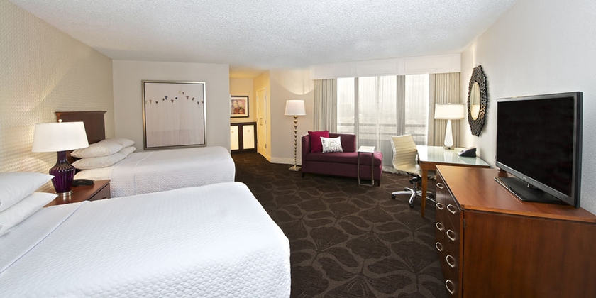 Imagen de la habitación del Hotel Crowne Plaza Atlanta Perimeter At Ravinia, An Ihg. Foto 4