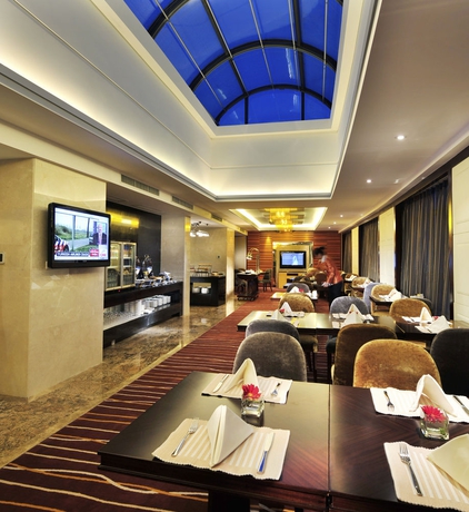 Imagen del bar/restaurante del Hotel Crowne Plaza Beijing International Airport, An Ihg. Foto 7