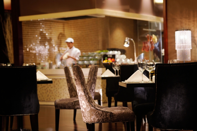 Imagen del bar/restaurante del Hotel Crowne Plaza Beijing Zhongguancun, An Ihg. Foto 6