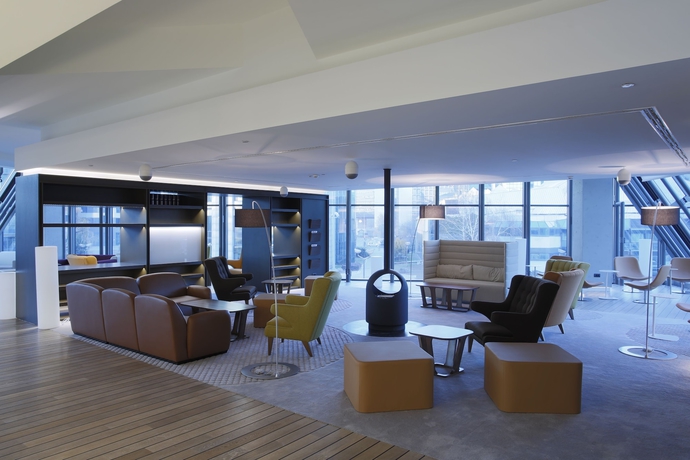 Imagen de los interiores del Hotel Crowne Plaza Belgrade, An Ihg. Foto 14