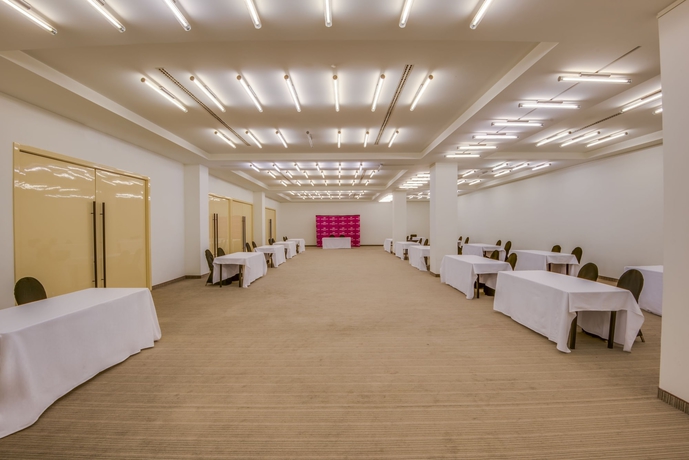 Imagen de los interiores del Hotel Crowne Plaza Belgrade, An Ihg. Foto 16