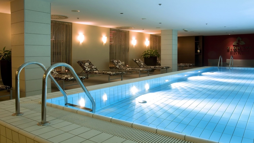 Imagen de la piscina del Hotel Crowne Plaza Bratislava, An Ihg. Foto 16