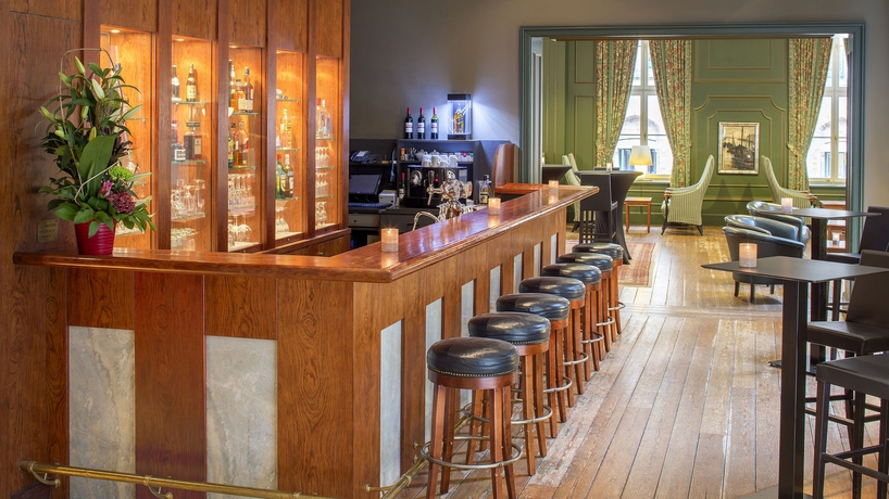 Imagen del bar/restaurante del Hotel Crowne Plaza Bruges, An Ihg. Foto 3