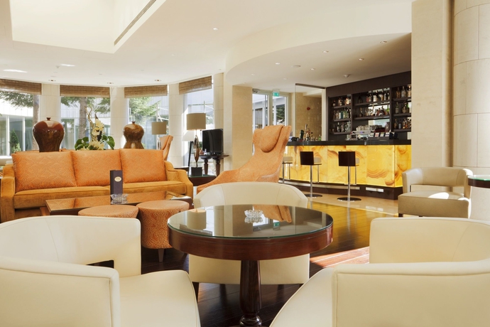 Imagen del bar/restaurante del Hotel Crowne Plaza Bucharest, An Ihg. Foto 3