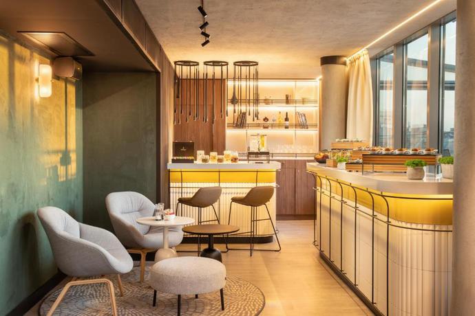 Imagen del bar/restaurante del Hotel Crowne Plaza Budapest by IHG. Foto 3