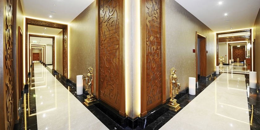 Imagen de la piscina del Hotel Crowne Plaza Bursa, An Ihg. Foto 14