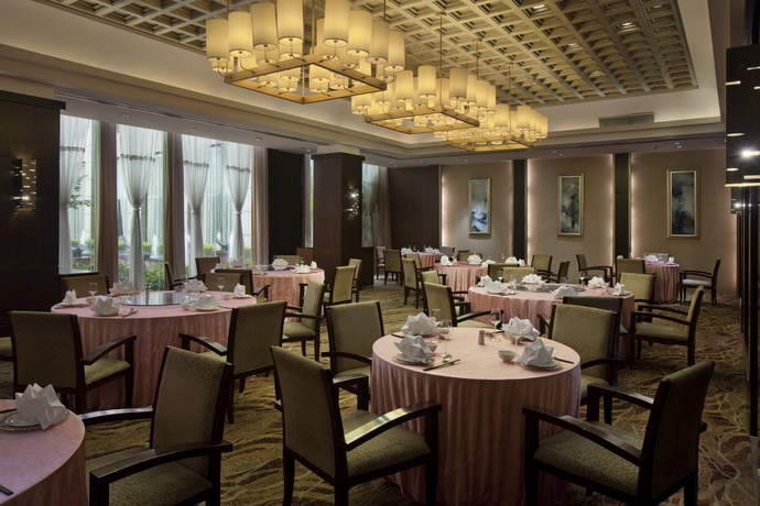 Imagen del bar/restaurante del Hotel Crowne Plaza Changshu, An Ihg. Foto 5