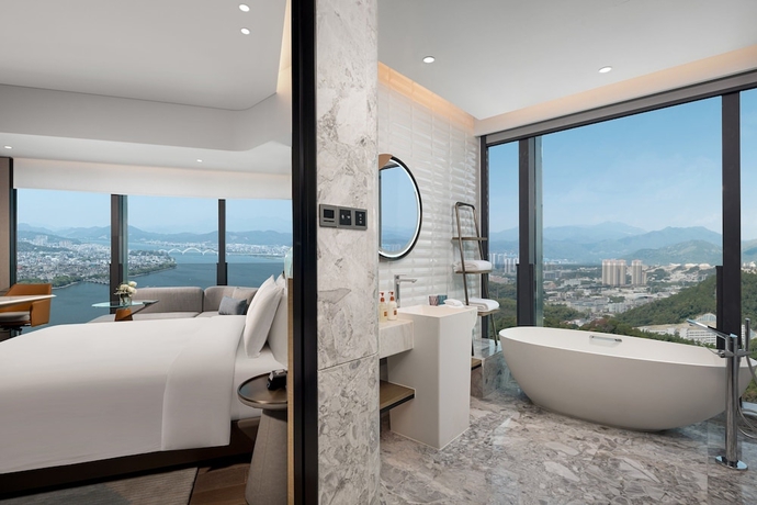 Imagen de la habitación del Hotel Crowne Plaza Chaozhou Riverside, an IHG. Foto 2