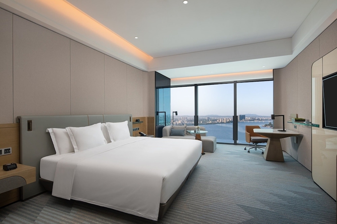 Imagen de la habitación del Hotel Crowne Plaza Chaozhou Riverside, an IHG. Foto 7