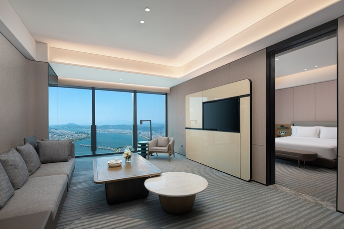Imagen de la habitación del Hotel Crowne Plaza Chaozhou Riverside, an IHG. Foto 9
