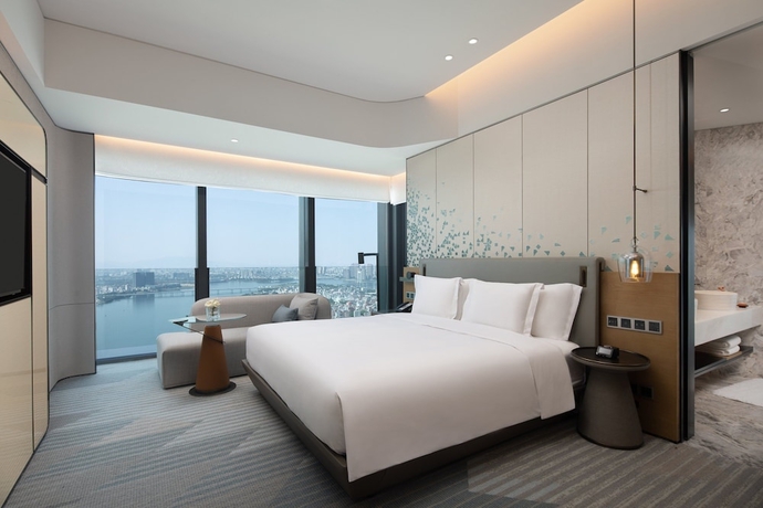 Imagen de la habitación del Hotel Crowne Plaza Chaozhou Riverside, an IHG. Foto 12