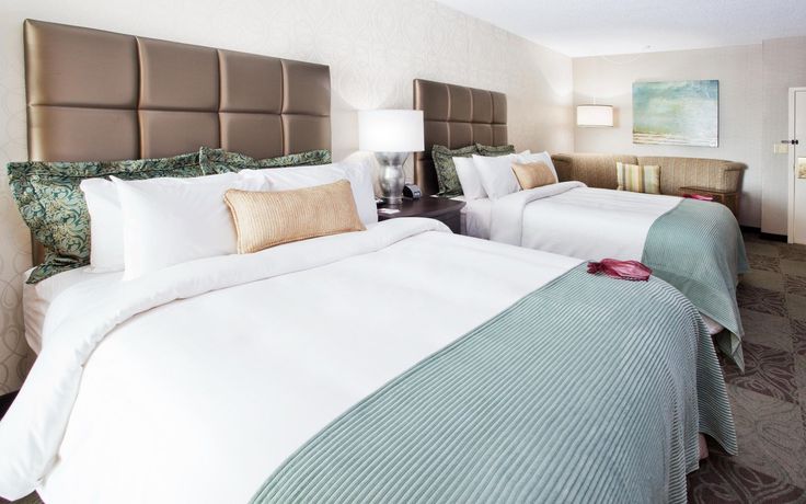 Imagen de la habitación del Hotel Crowne Plaza Charleston Airport - Conv Ctr, An Ihg. Foto 6