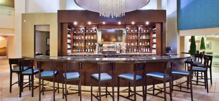 Imagen de los interiores del Hotel Crowne Plaza Charleston Airport - Conv Ctr, An Ihg. Foto 14