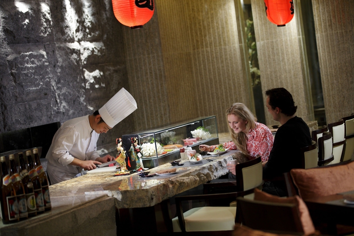 Imagen del bar/restaurante del Hotel Crowne Plaza Chengdu Panda Garden, An Ihg. Foto 13