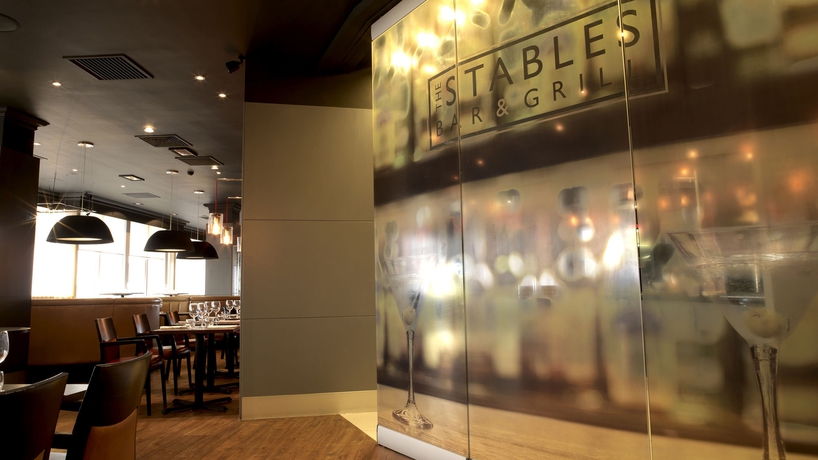 Imagen del bar/restaurante del Hotel Crowne Plaza Chester, An Ihg. Foto 2