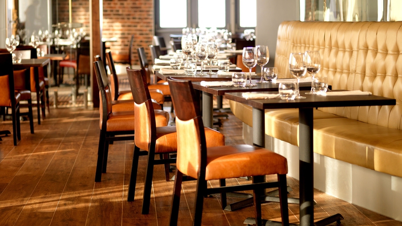 Imagen del bar/restaurante del Hotel Crowne Plaza Chester, An Ihg. Foto 3