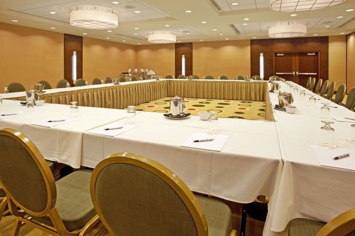 Imagen de los interiores del Hotel Crowne Plaza Chicago West Loop. Foto 14