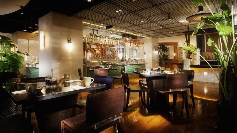 Imagen del bar/restaurante del Hotel Crowne Plaza Chongqing Jiefangbei, An Ihg. Foto 3