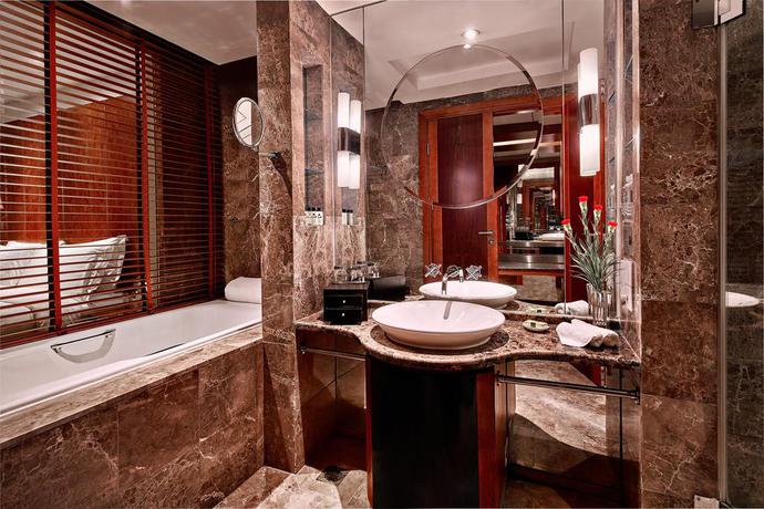 Imagen de la habitación del Hotel Crowne Plaza Chongqing Jiefangbei, An Ihg. Foto 8