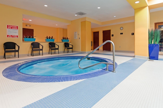 Imagen de la piscina del Hotel Crowne Plaza Cleveland At Playhouse Square, An Ihg. Foto 14