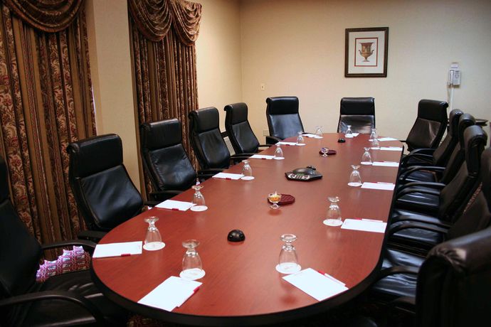 Imagen de los interiores del Hotel Crowne Plaza Columbus North- Worthington, An Ihg. Foto 12