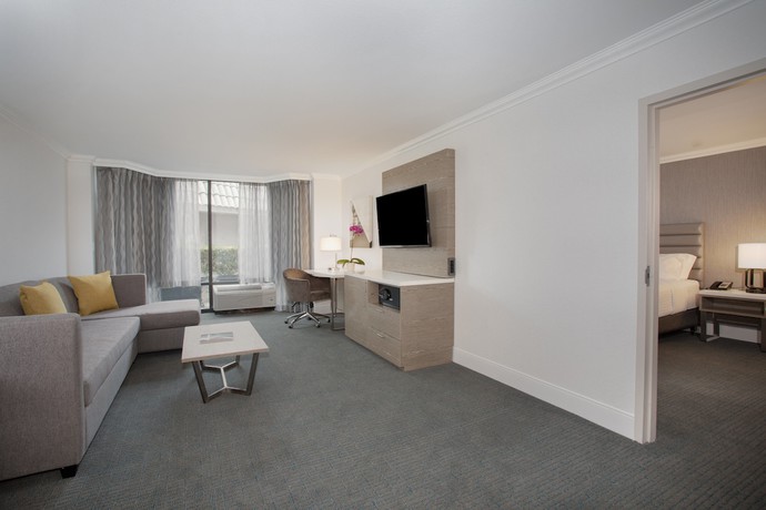 Imagen de la habitación del Hotel Crowne Plaza Costa Mesa Orange County, an IHG. Foto 6