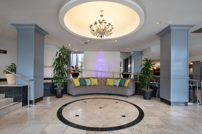 Imagen de los interiores del Hotel Crowne Plaza Costa Mesa Orange County, an IHG. Foto 19