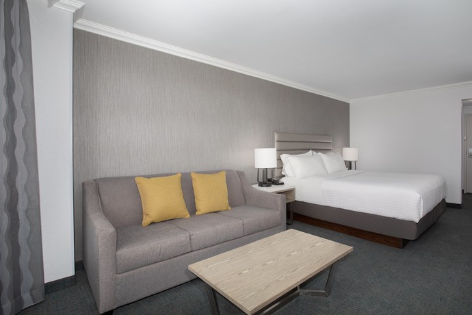 Imagen de la habitación del Hotel Crowne Plaza Costa Mesa Orange County, an IHG. Foto 13