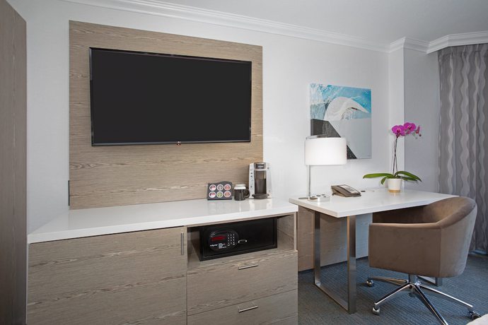 Imagen de la habitación del Hotel Crowne Plaza Costa Mesa Orange County, an IHG. Foto 15